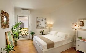 The Right Place 4U Mario De Fiori Apartment